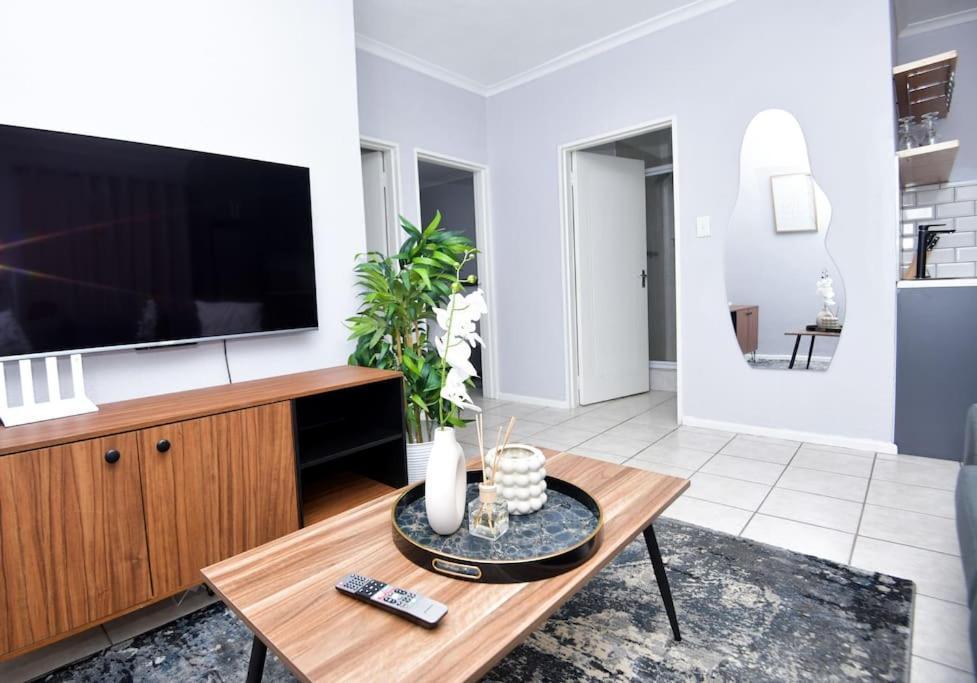 Comfy Hatfield Appartment Pretoria Exterior foto