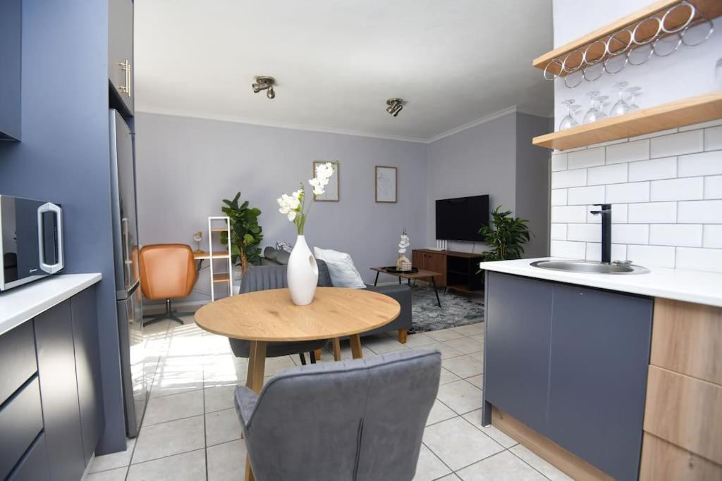Comfy Hatfield Appartment Pretoria Exterior foto
