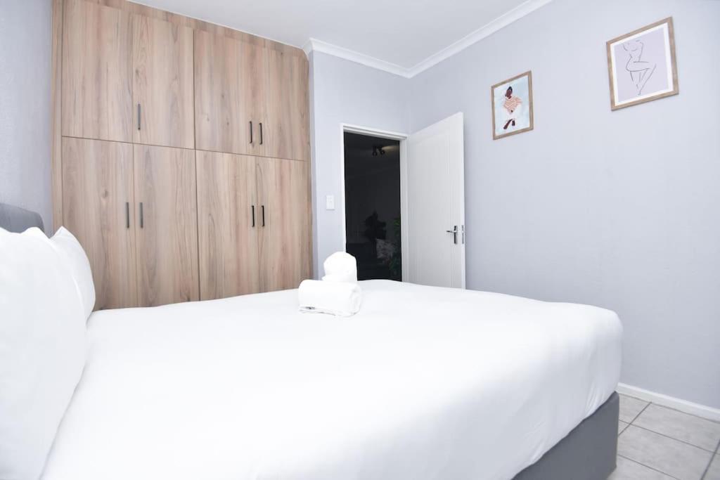 Comfy Hatfield Appartment Pretoria Exterior foto